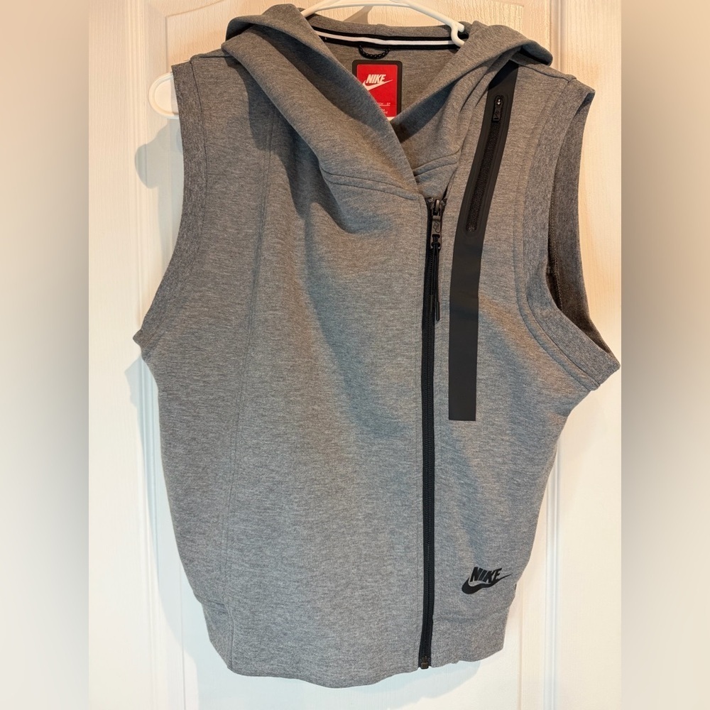 NWOT Nike Gray Athletic Hoodie
